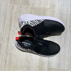 Clove Slip-on Women’s Sneakers, Black & Zebra, Size 10